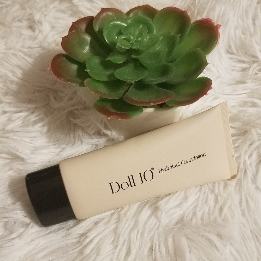 New doll 10 supersize hydragel foundation deep